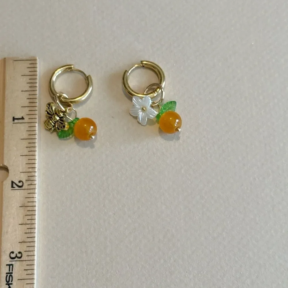 Bee hoop earrings #1544
